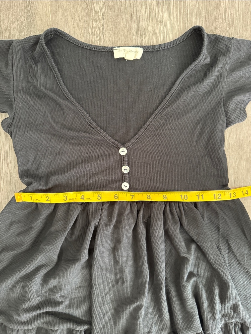 Black Tiered Short Sleeve Ribbed Dress - Picture 7 of 8